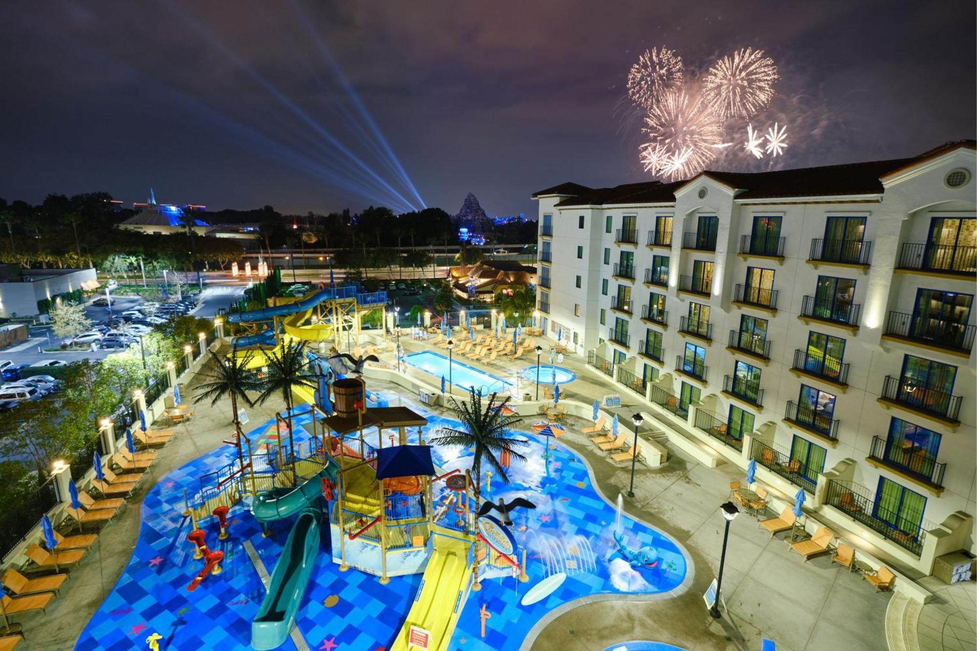 Hotel Courtyard Anaheim Theme Park Entrance Esterno foto
