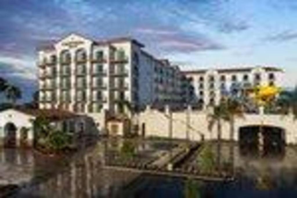Hotel Courtyard Anaheim Theme Park Entrance Esterno foto